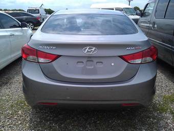 2011 Hyundai Avante Pictures