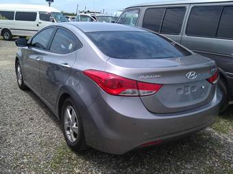 2011 Hyundai Avante Photos