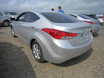 2011 Hyundai Avante Photos