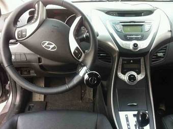 2012 Hyundai Avante Wallpapers