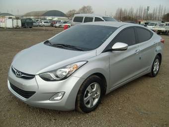 2012 Hyundai Avante Pictures