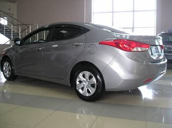 2012 Hyundai Avante Photos