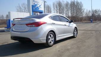 2012 Hyundai Avante Photos