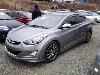 2012 Hyundai Avante Pictures