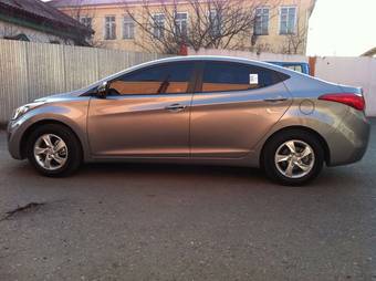 2012 Hyundai Avante Images