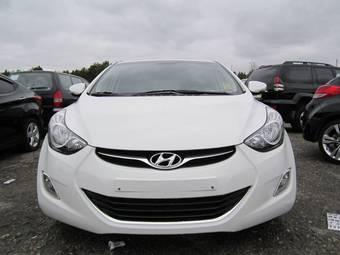 2012 Hyundai Avante Photos