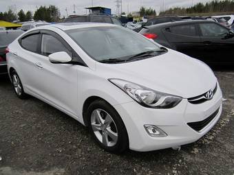 2012 Hyundai Avante Pictures