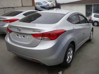 2012 Hyundai Avante Photos