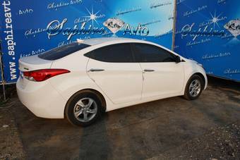 2012 Hyundai Avante Pictures