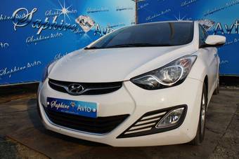 2012 Hyundai Avante Pictures