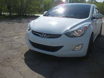 2012 Hyundai Avante Images