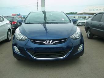 2012 Hyundai Avante Pictures