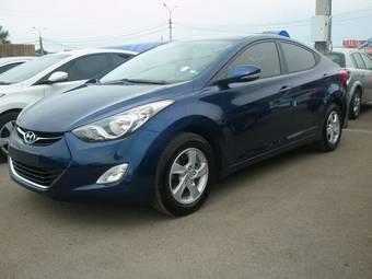 2012 Hyundai Avante Photos