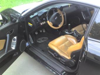 2003 Hyundai Coupe Photos