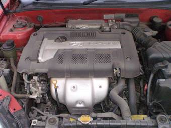 2004 Hyundai Coupe Pictures