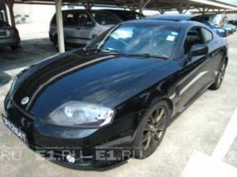 2004 Hyundai Coupe Pictures