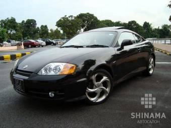 2004 Hyundai Coupe Photos