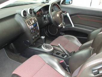 2005 Hyundai Coupe Photos