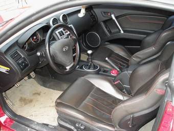 2005 Hyundai Coupe Pictures