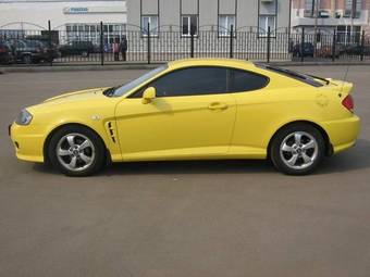 2005 Hyundai Coupe Pictures