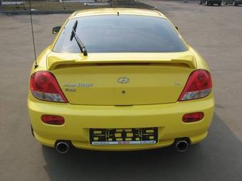 2005 Hyundai Coupe Pictures