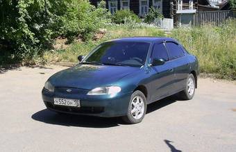 1995 Hyundai Elantra Pictures