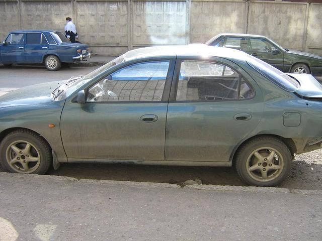 1997 Hyundai Elantra