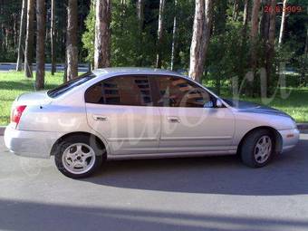 2001 Hyundai Elantra Photos