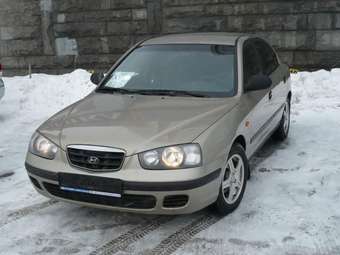 2002 Hyundai Elantra Pictures