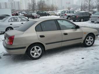 2002 Hyundai Elantra Pictures