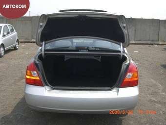 2003 Hyundai Elantra Pictures