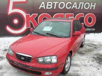 2003 Hyundai Elantra Pictures