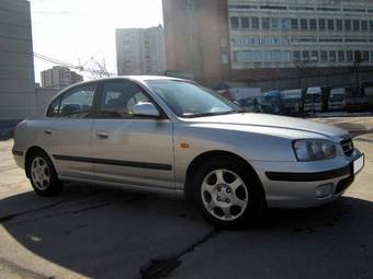 2003 Hyundai Elantra Pictures