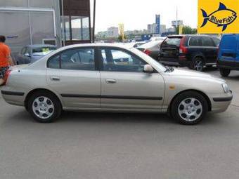 2003 Hyundai Elantra Photos