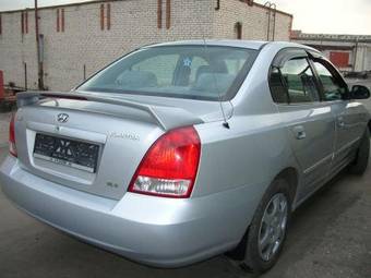 2003 Hyundai Elantra Photos