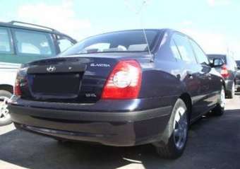2004 Hyundai Elantra Pictures