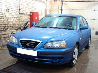 2004 Hyundai Elantra Pictures