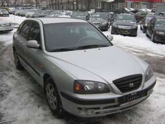 2004 Hyundai Elantra Pictures