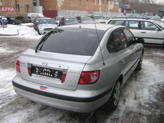 2004 Hyundai Elantra Pictures