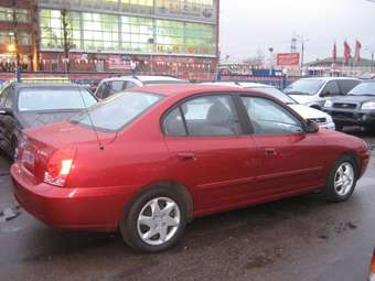 2004 Hyundai Elantra Pictures