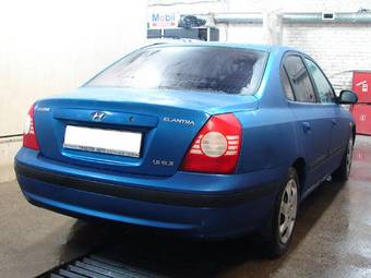 2004 Hyundai Elantra Pictures