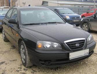 2004 Hyundai Elantra Photos