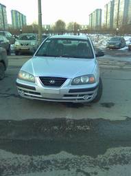 2004 Hyundai Elantra Pictures