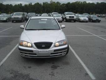 2004 Hyundai Elantra Pictures