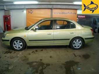 2005 Hyundai Elantra Photos