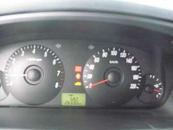 2005 Hyundai Elantra Photos