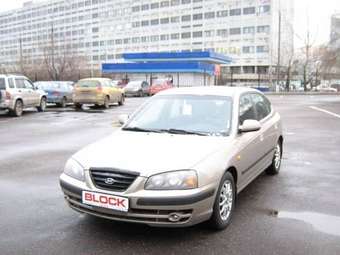 2005 Hyundai Elantra Photos