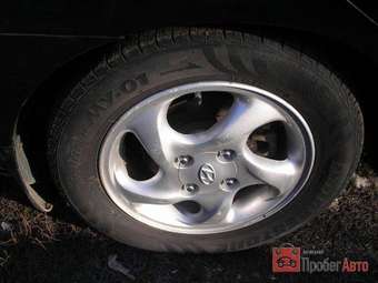 2005 Hyundai Elantra Pictures