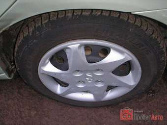 2005 Hyundai Elantra Pictures