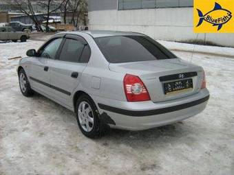 2005 Hyundai Elantra Photos